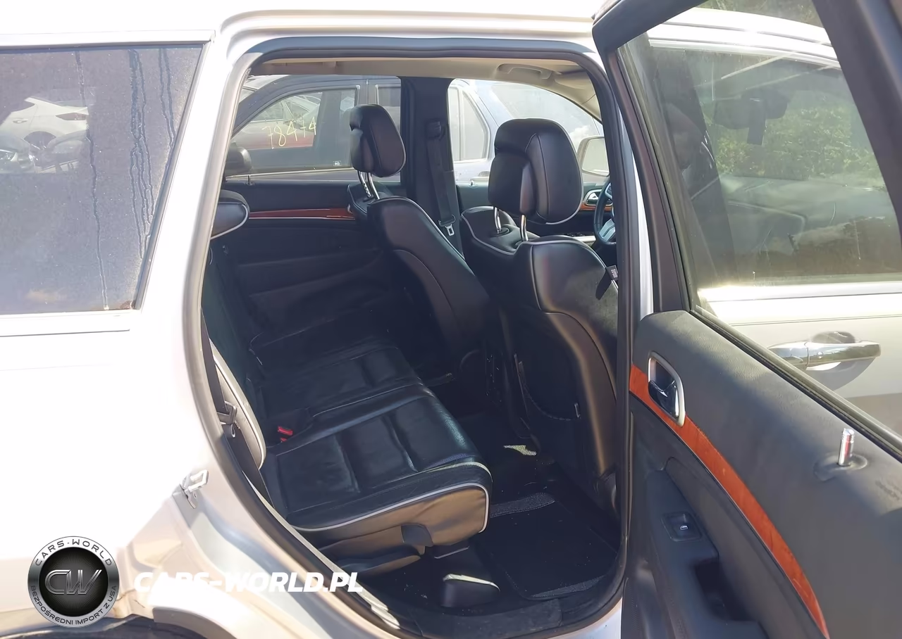2013 Jeep Grand Cherokee Overland VIN:1C4RJECG1DC621438 - 8