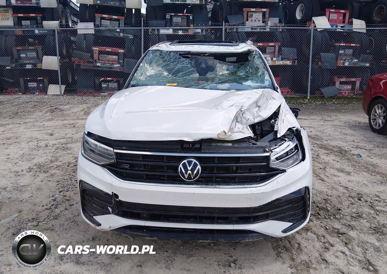 2023 Volkswagen Tiguan Se R-Line Black VIN:3VVCB7AX8PM121668 - 11