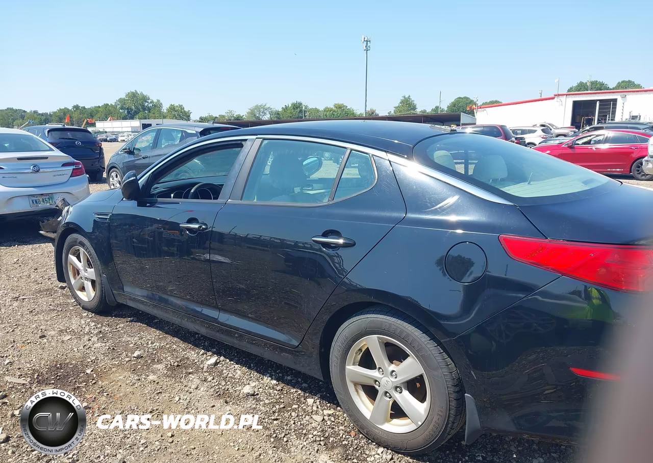 2015 Kia Optima Lx VIN:5XXGM4A75FG477374 - 15