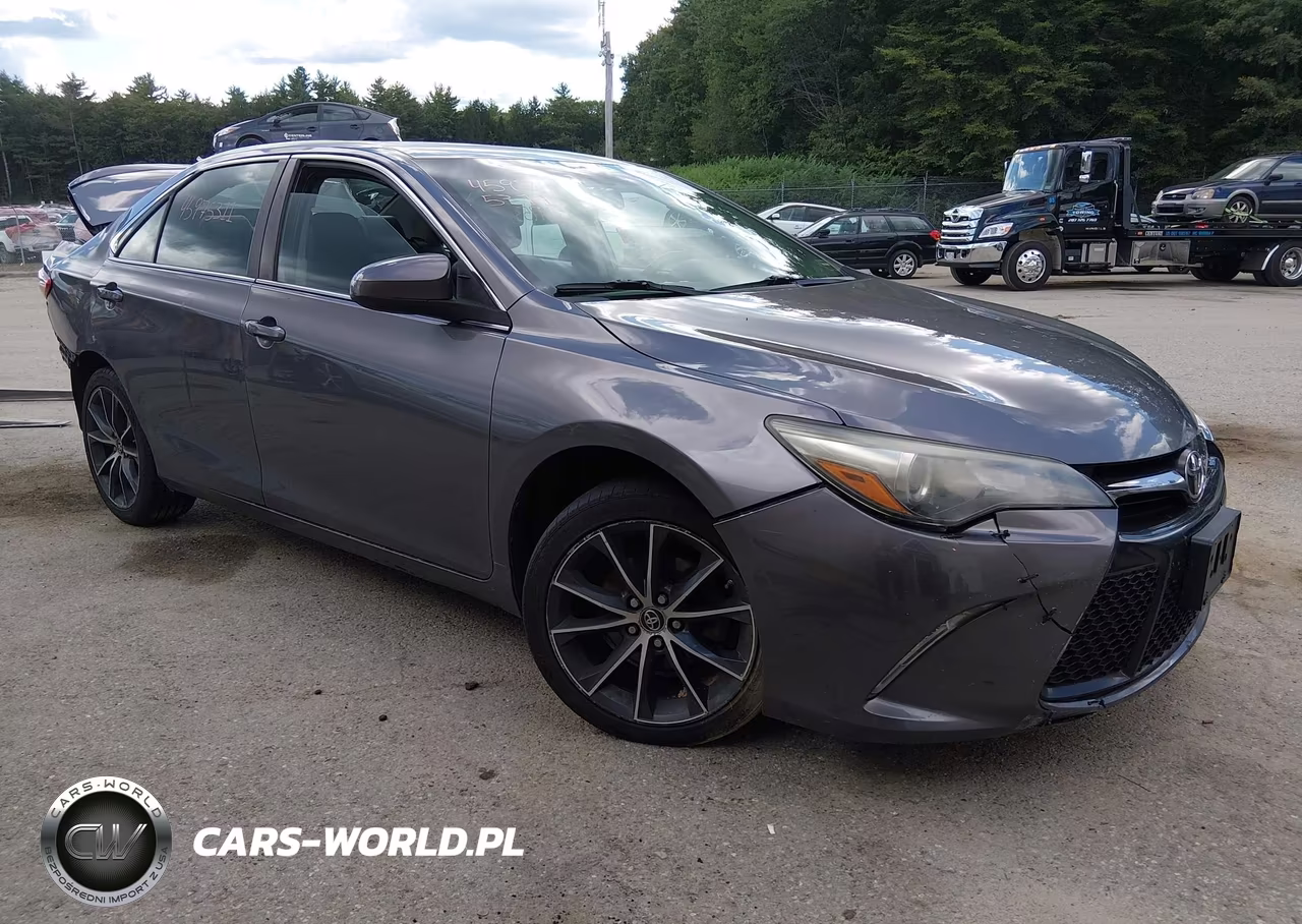 2015 Toyota Camry Xse
