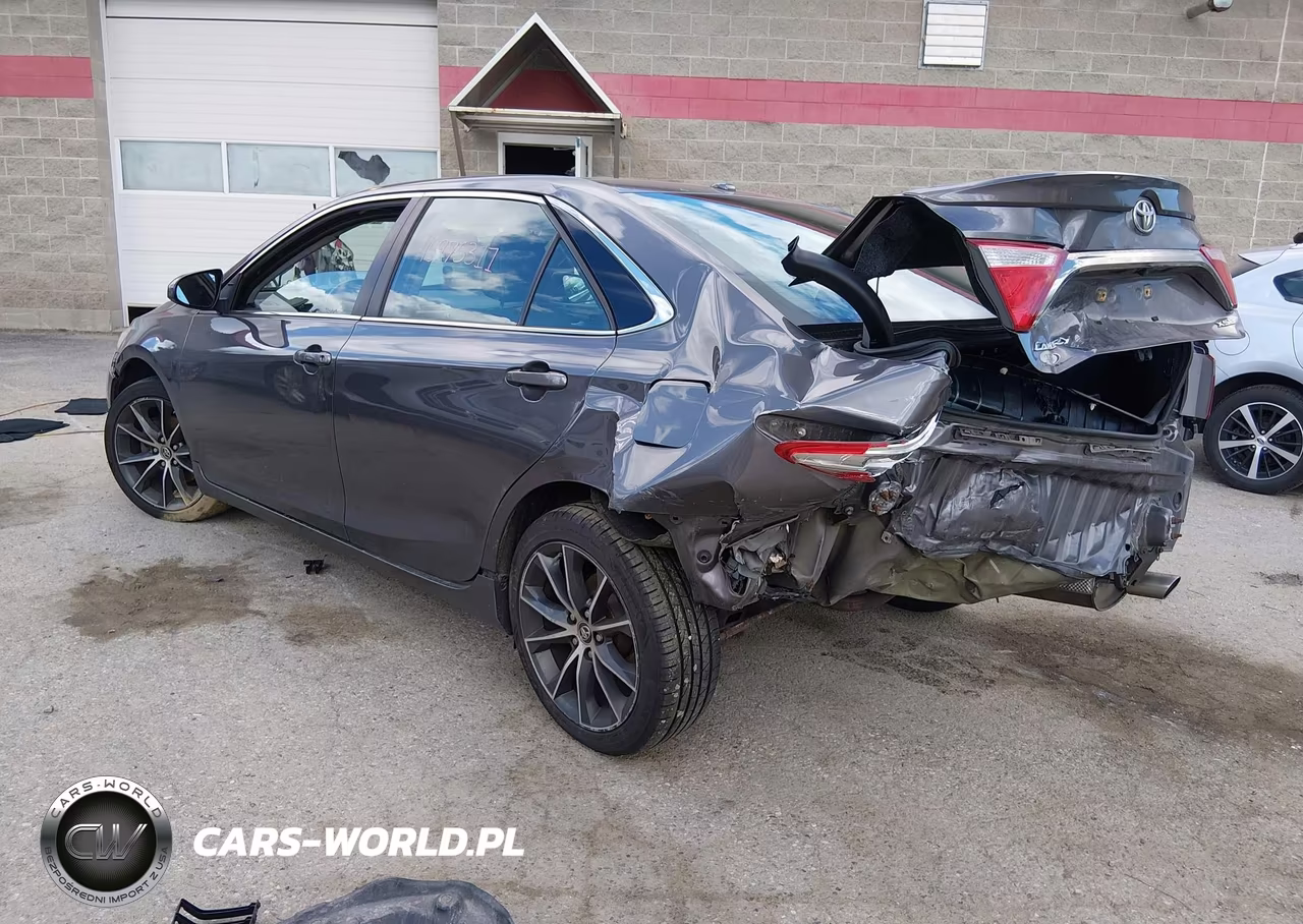 2015 Toyota Camry Xse VIN:4T1BF1FK0FU112817 - 3