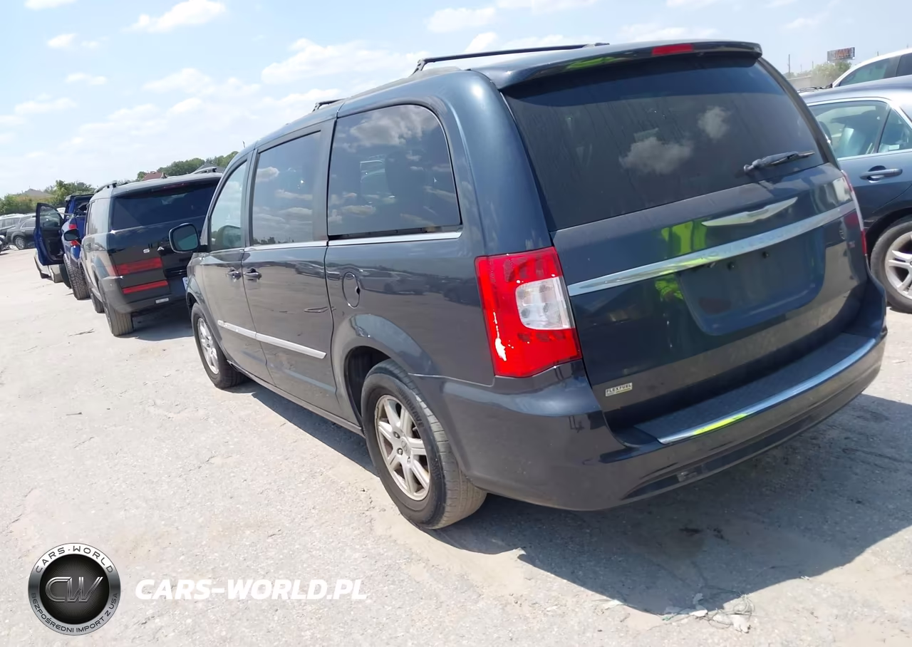 2013 Chrysler Town & Country Touring VIN:2C4RC1BG8DR594637 - 3