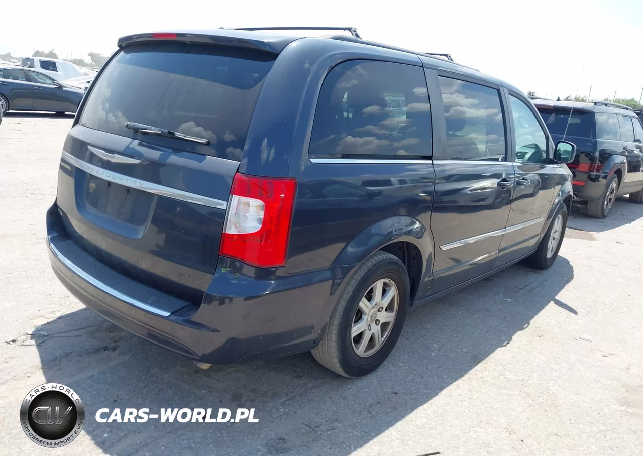 2013 Chrysler Town & Country Touring VIN:2C4RC1BG8DR594637 - 4