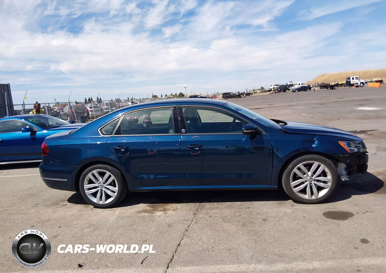 2019 Volkswagen Passat 2.0T Wolfsburg Edition VIN:1VWLA7A36KC000840 - 14