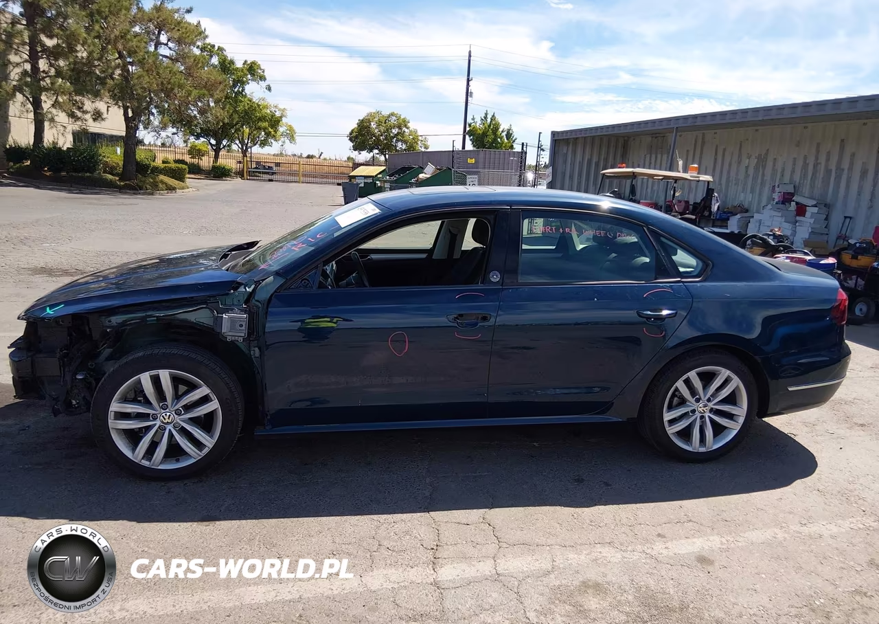 2019 Volkswagen Passat 2.0T Wolfsburg Edition VIN:1VWLA7A36KC000840 - 18