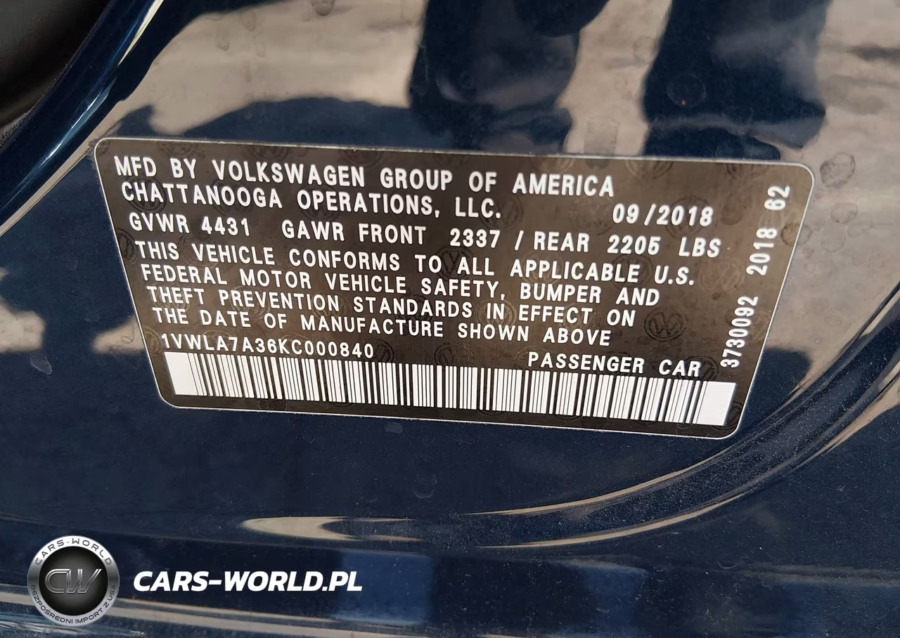 2019 Volkswagen Passat 2.0T Wolfsburg Edition VIN:1VWLA7A36KC000840 - 9