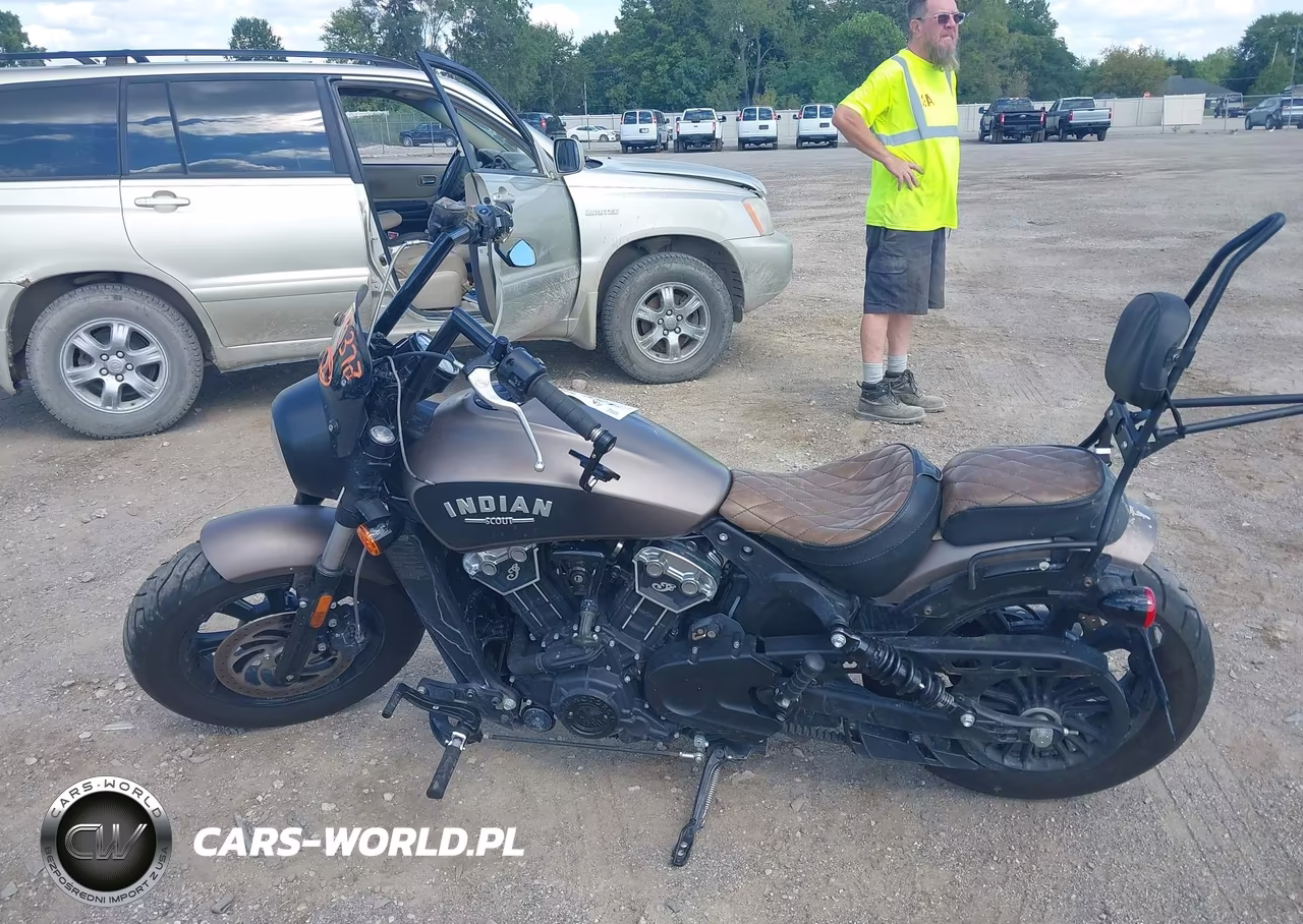 2018 Indian Motorcycle Co. Scout Bobber VIN:56KMTB001J3135261 - 13