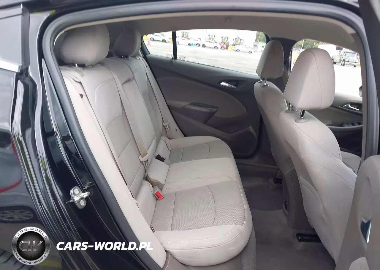 2018 Chevrolet Cruze Lt Auto VIN:1G1BE5SM3J7123641 - 8