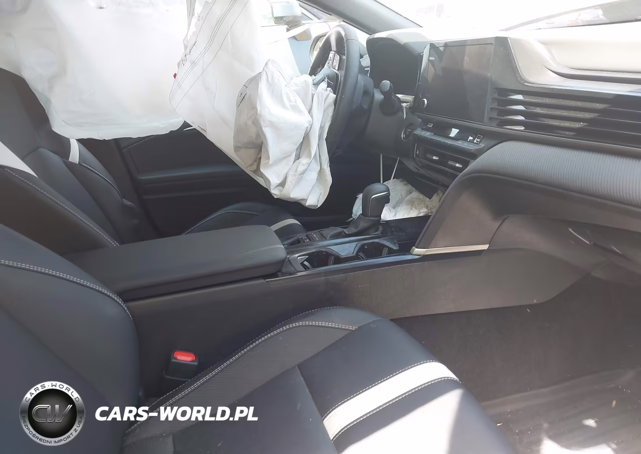 2025 Toyota Camry Se VIN:4T1DAACK3SU640681 - 5