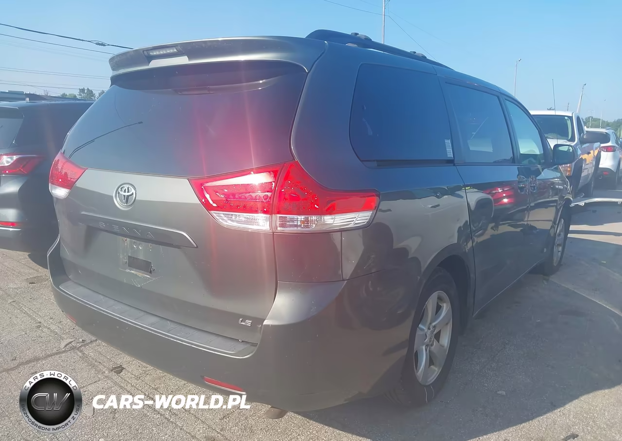 2012 Toyota Sienna Le V6 8 Passenger VIN:5TDKK3DC1CS276178 - 4