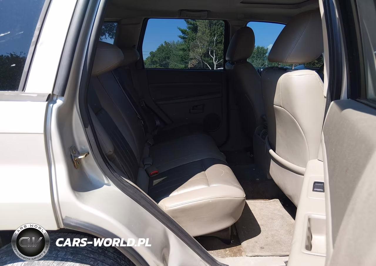 2007 Jeep Grand Cherokee Laredo VIN:1J8GS48KX7C508435 - 8