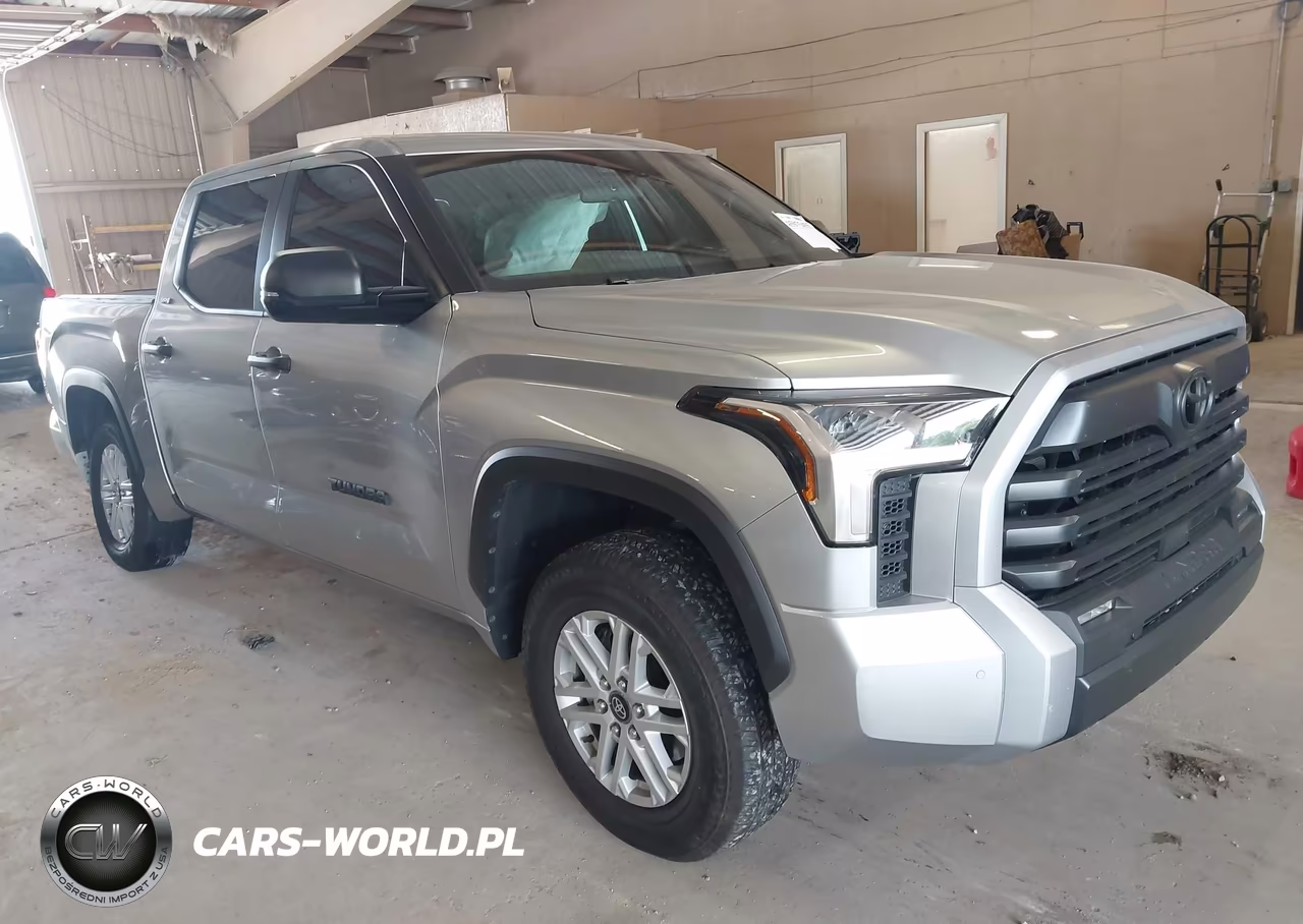 2026 Toyota Tundra Sr5 Crewmax 5.5' Bed – zdjęcie 1 z 17