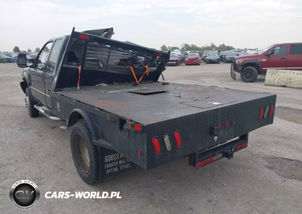 2002 Ford F-450 VIN:1FDXX46FX2EA80549 - 3