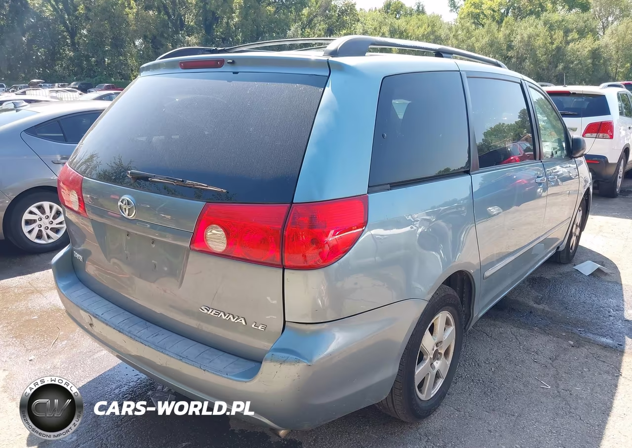2007 Toyota Sienna Le VIN:5TDZK23C27S070366 - 4