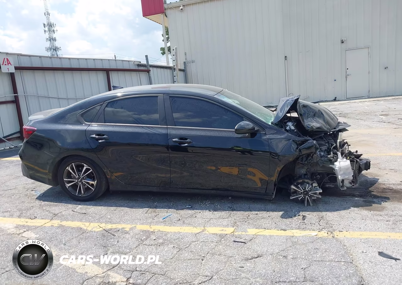 2024 Kia Forte Lxs VIN:3KPF24AD3RE798690 - 13