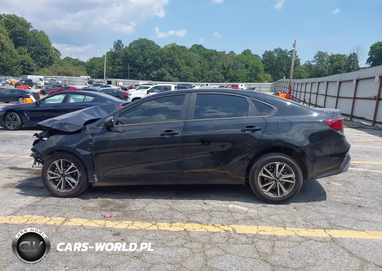 2024 Kia Forte Lxs VIN:3KPF24AD3RE798690 - 14