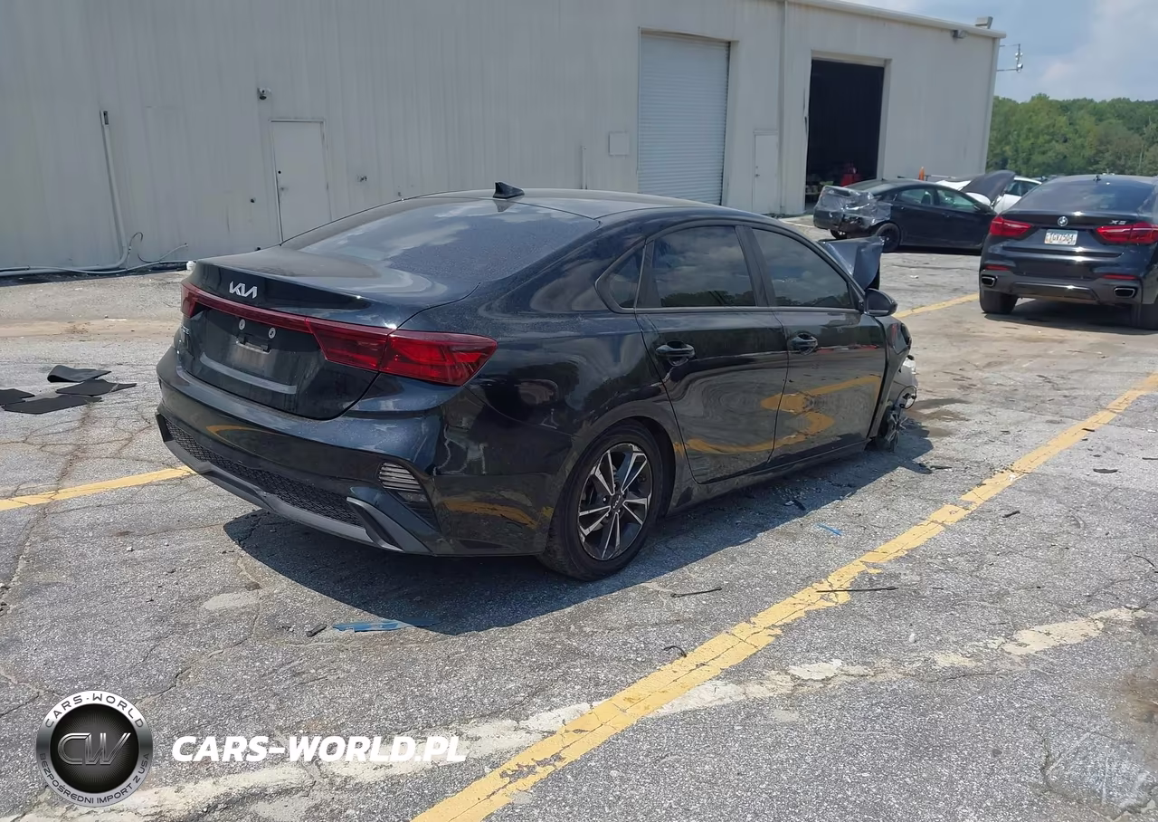 2024 Kia Forte Lxs VIN:3KPF24AD3RE798690 - 4