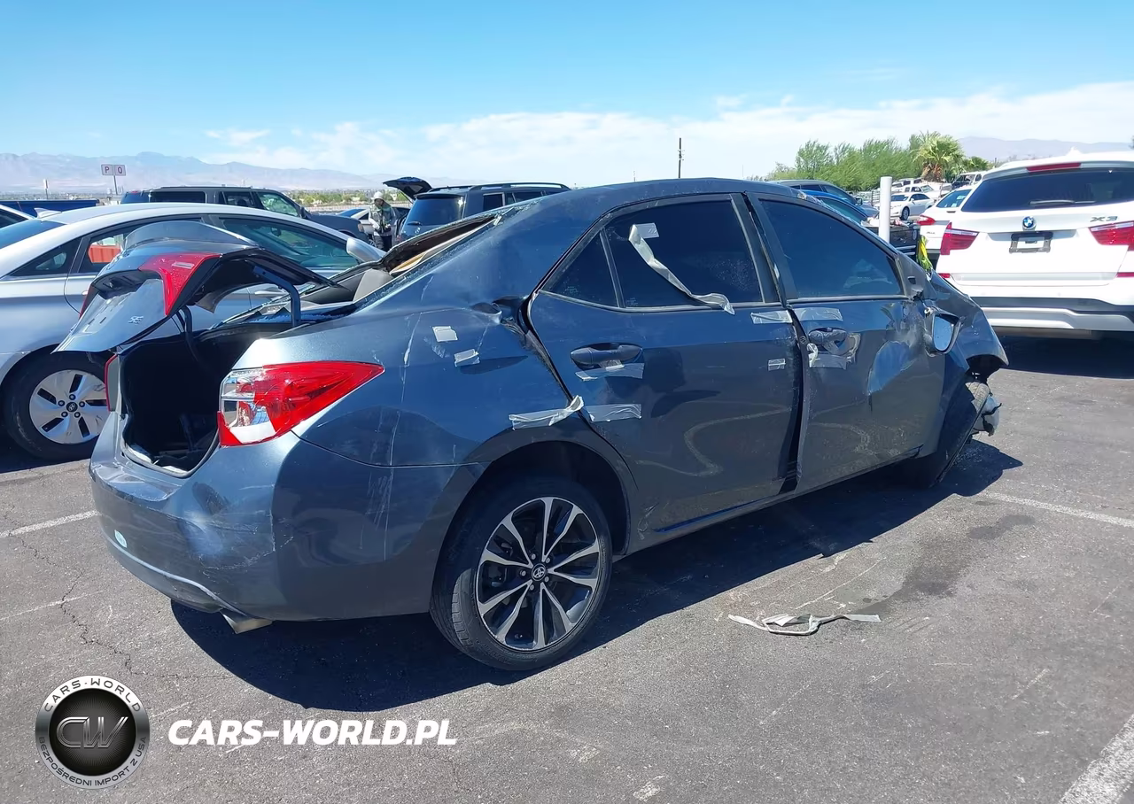 2018 Toyota Corolla Se VIN:2T1BURHE6JC104405 - 4