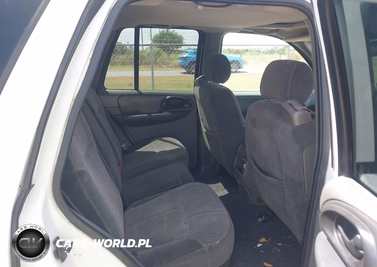 2002 Chevrolet Trailblazer Lt VIN:1GNDS13S222138586 - 8