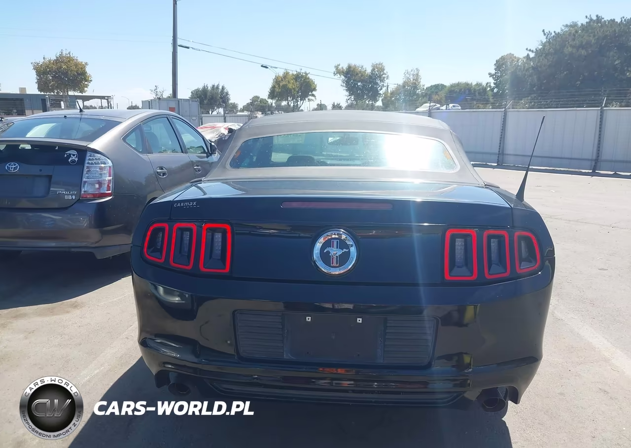 2014 Ford Mustang V6 VIN:1ZVBP8EM6E5311731 - 16