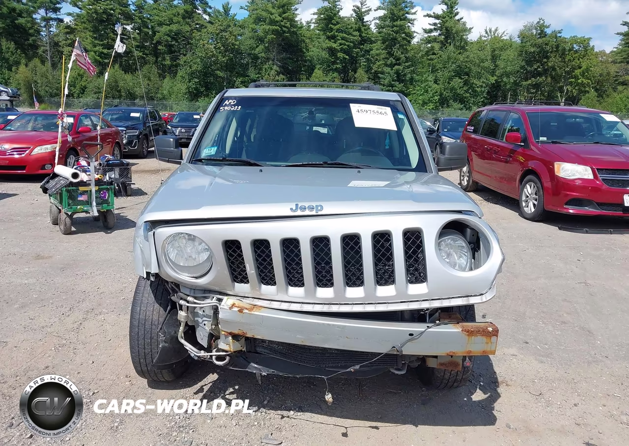 2014 Jeep Patriot Latitude VIN:1C4NJRFB0ED590233 - 13