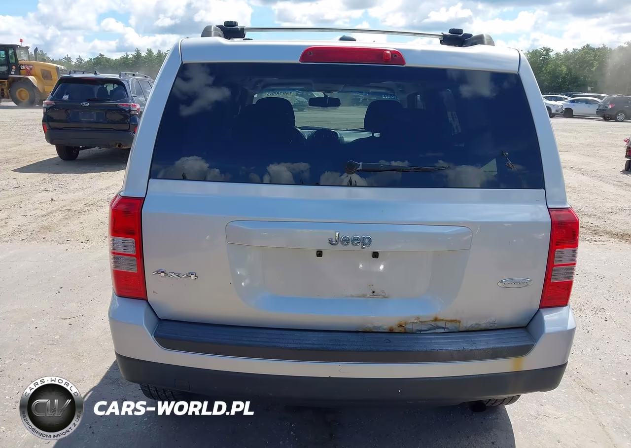 2014 Jeep Patriot Latitude VIN:1C4NJRFB0ED590233 - 17