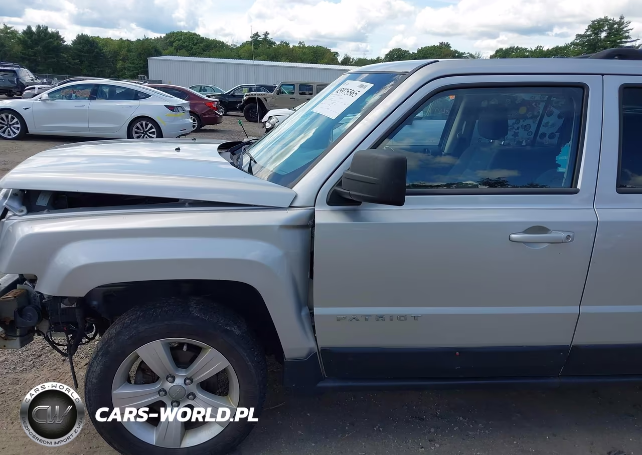 2014 Jeep Patriot Latitude VIN:1C4NJRFB0ED590233 - 21