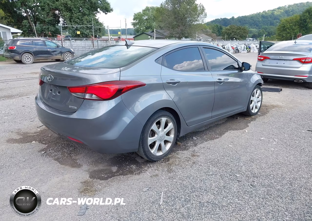 2013 Hyundai Elantra Limited VIN:5NPDH4AE3DH286530 - 4