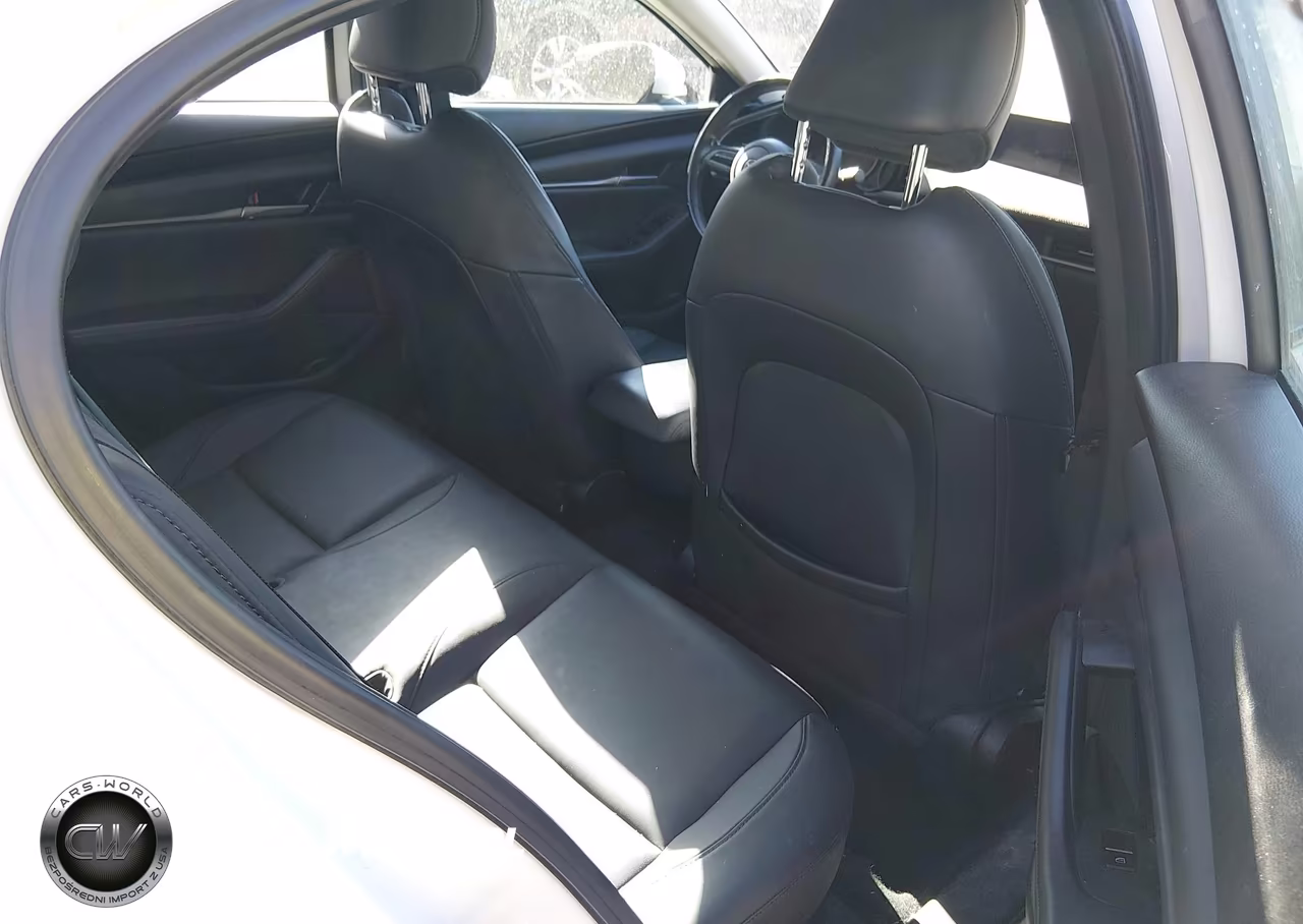 2020 Mazda Mazda3 Select Package VIN:3MZBPBCM7LM128863 - 8
