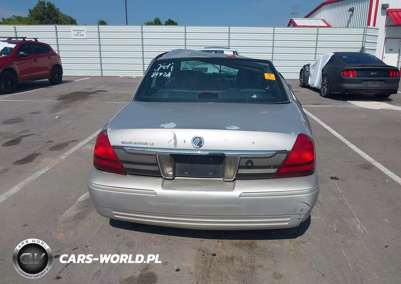 2008 Mercury Grand Marquis Ls VIN:2MEFM75V98X630252 - 17