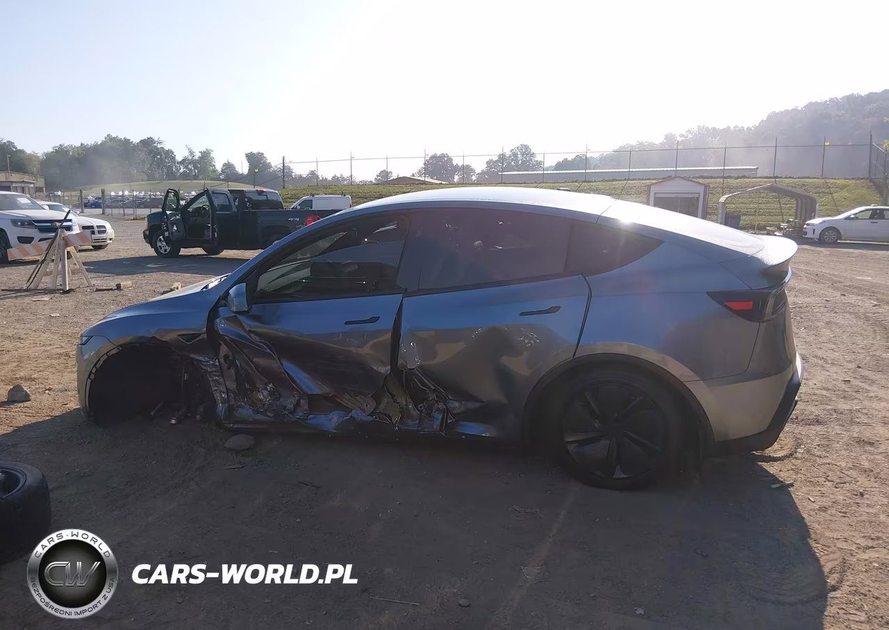 2026 Tesla Model Y Premium Rear-Wheel Drive-Rear-Wheel Drive VIN:7SAYGDED7TA659314 - 14