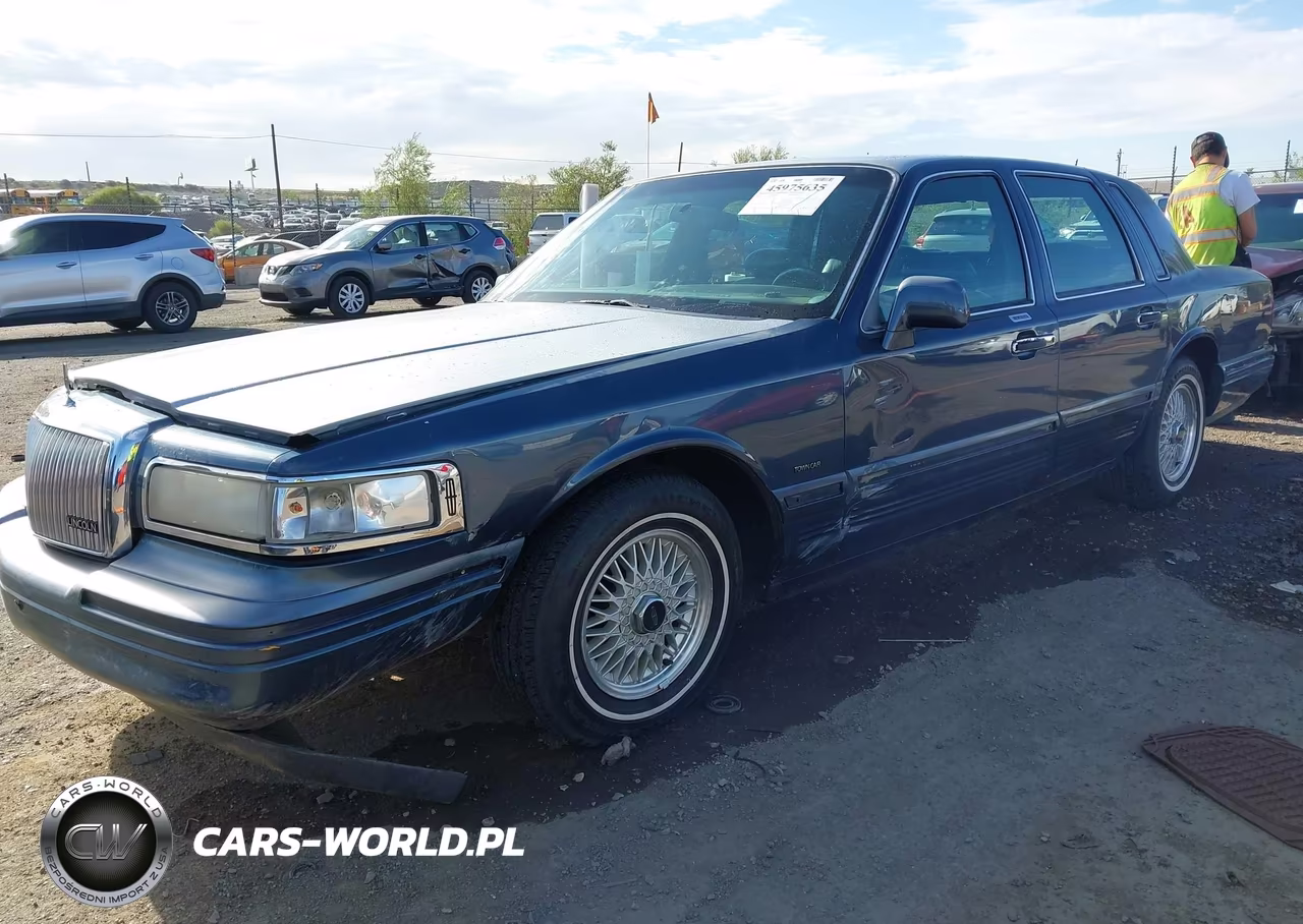 1996 Lincoln Town Car Sgn-Dmnd Anv-Cypress-Jn VIN:1LNLM82W2TY622635 - 2