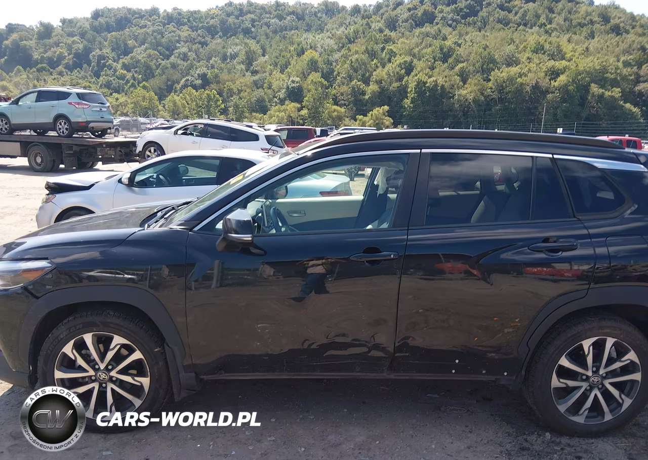 2023 Toyota Corolla Cross Xle VIN:7MUDAABG0PV053437 - 14