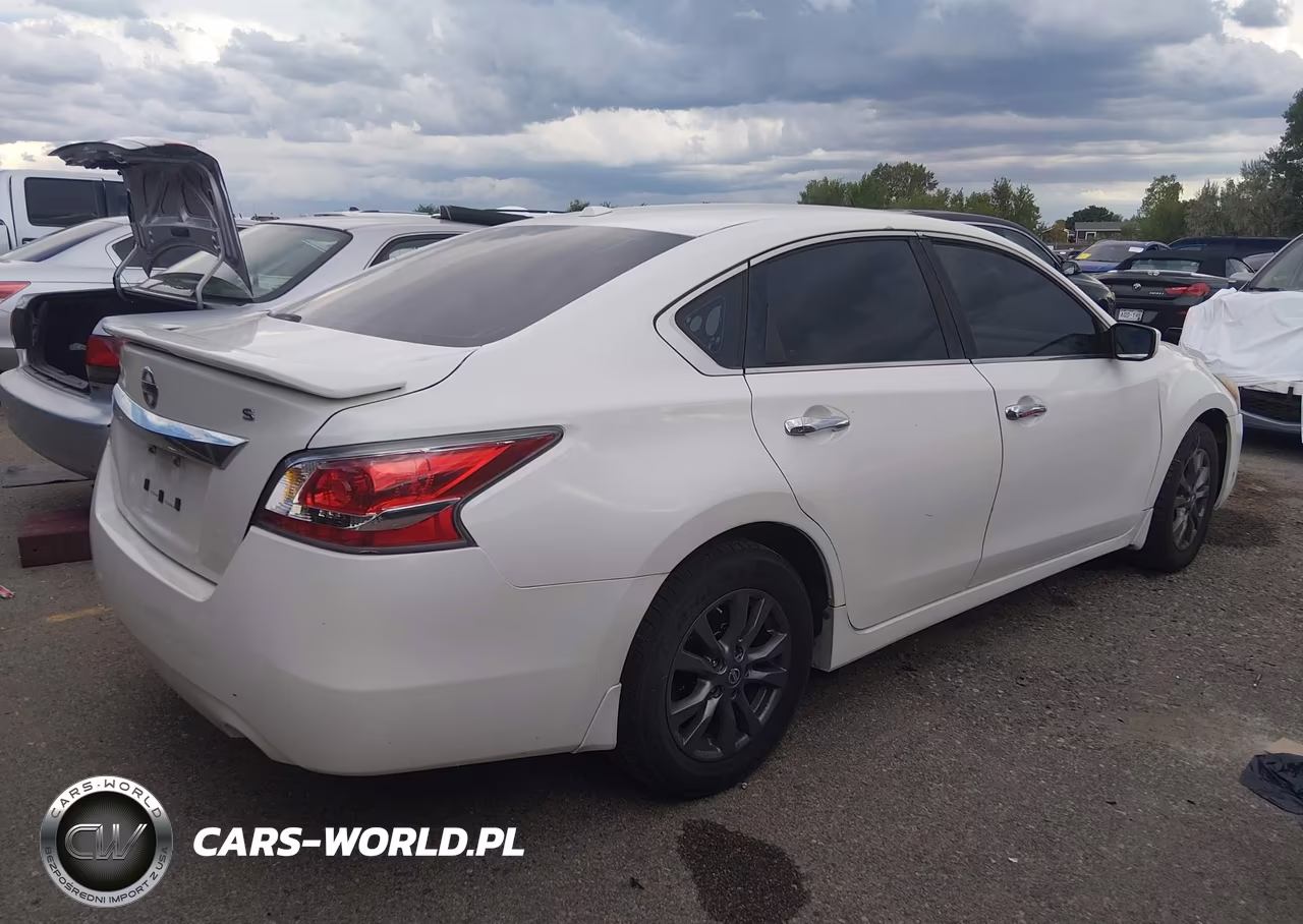 2015 Nissan Altima 2.5 S VIN:1N4AL3AP7FC424538 - 4
