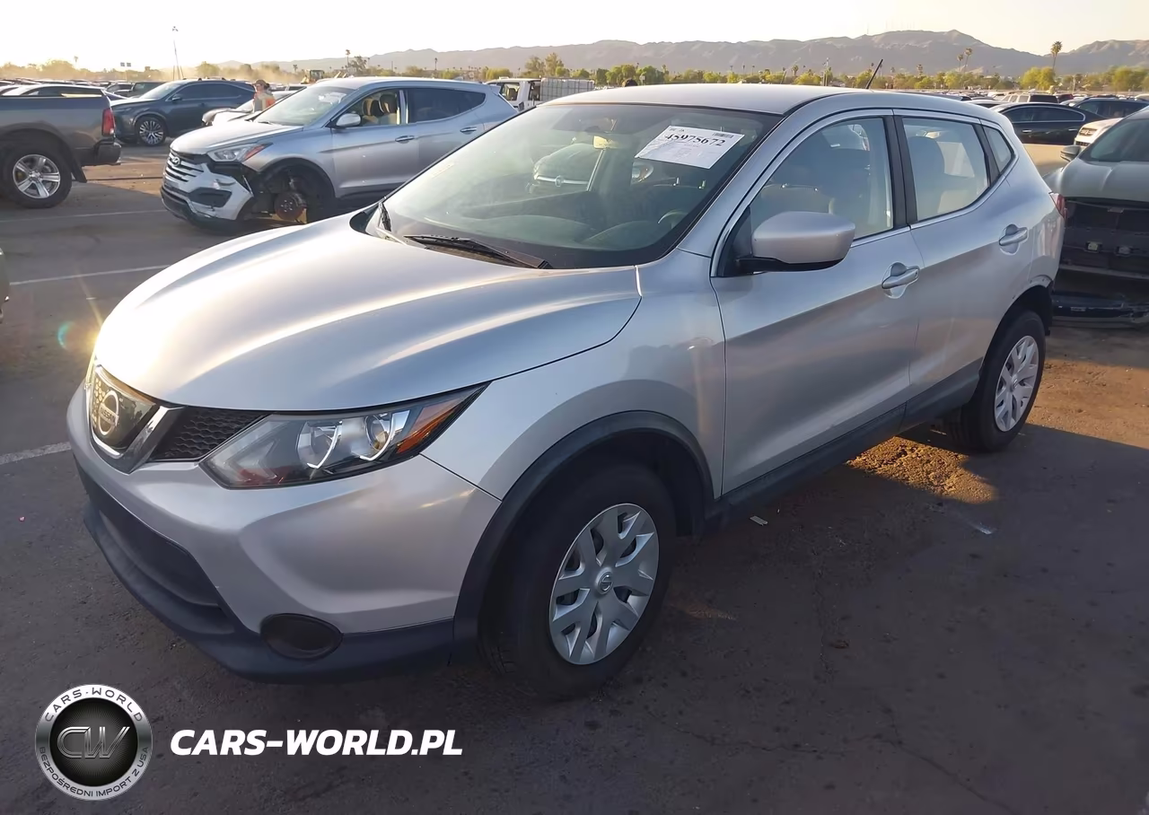 2018 Nissan Rogue Sport S VIN:JN1BJ1CP2JW160676 - 2