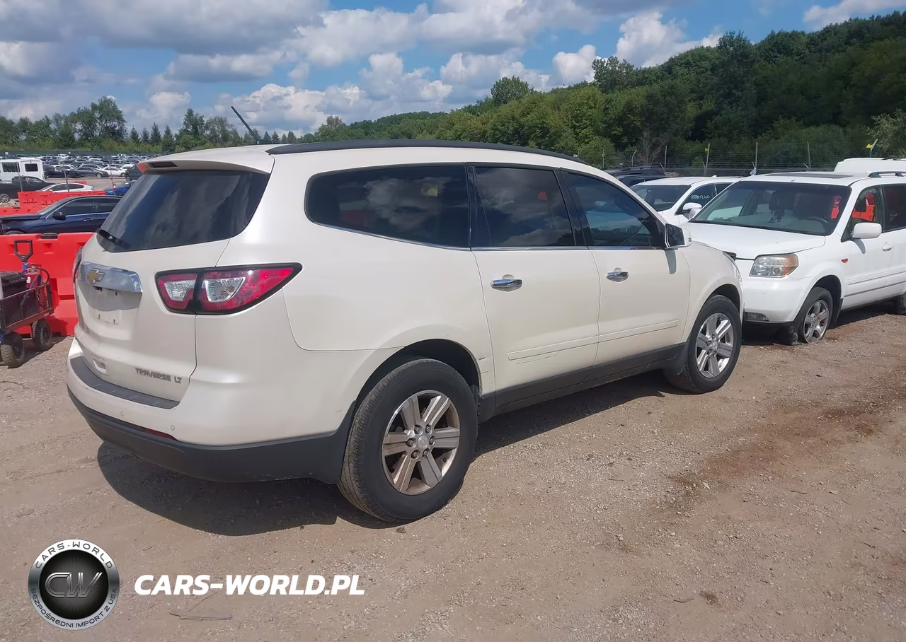 2014 Chevrolet Traverse 2Lt VIN:1GNKVHKD7EJ324063 - 4