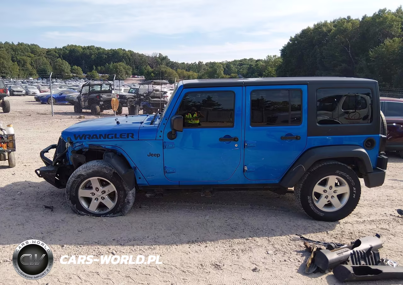 2015 Jeep Wrangler Unlimited Sport VIN:1C4BJWDG0FL523218 - 15