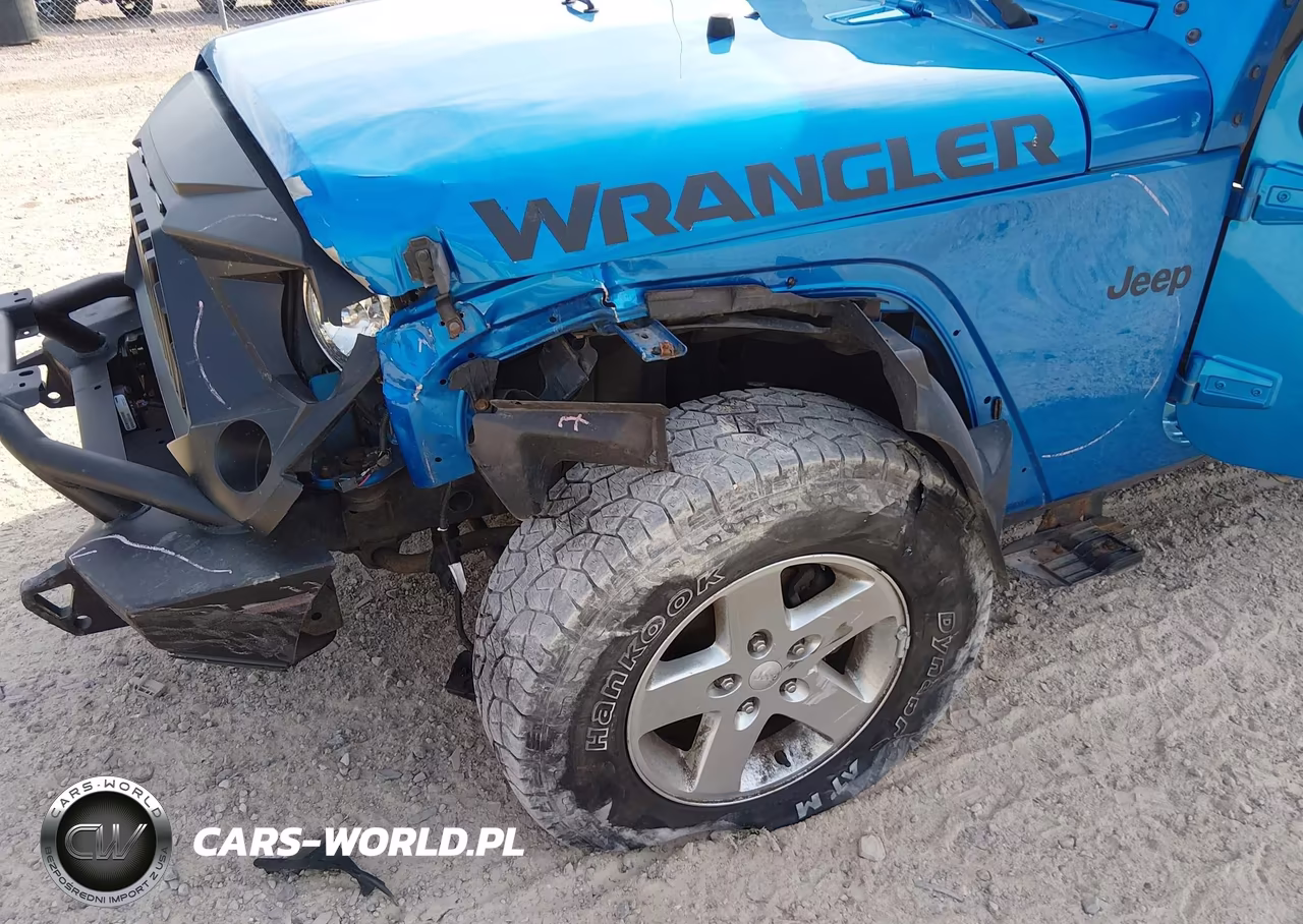 2015 Jeep Wrangler Unlimited Sport VIN:1C4BJWDG0FL523218 - 18