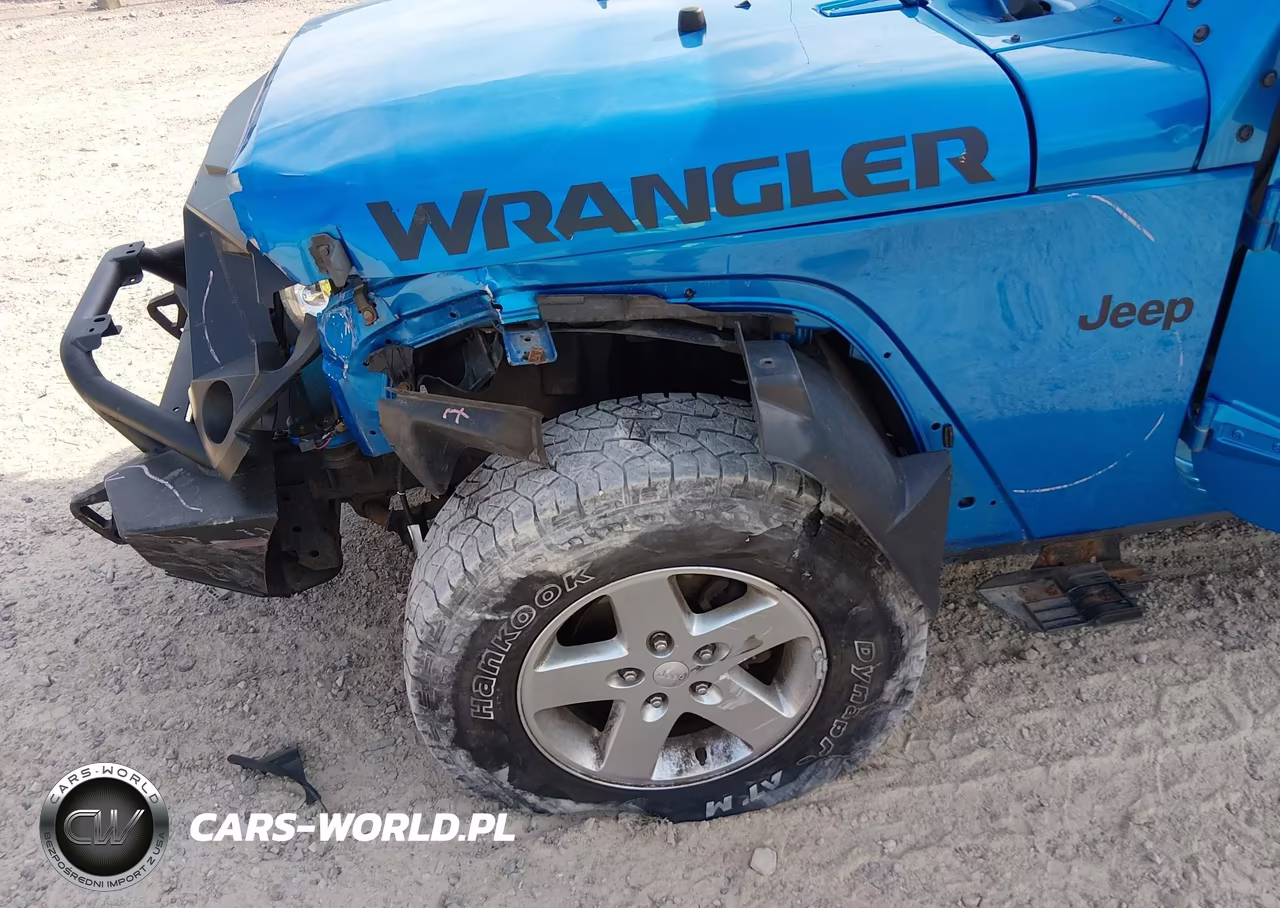 2015 Jeep Wrangler Unlimited Sport VIN:1C4BJWDG0FL523218 - 6