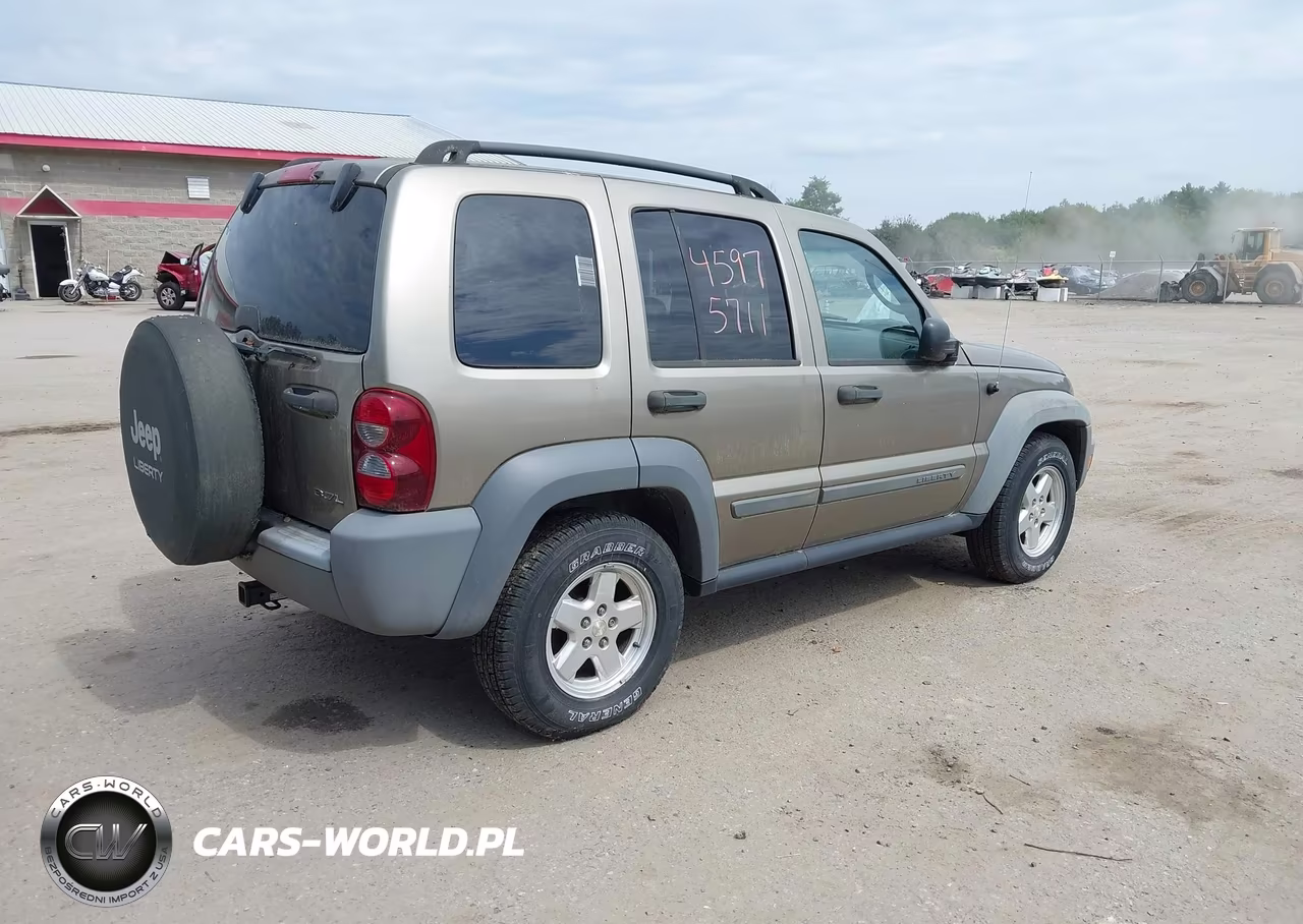 2006 Jeep Liberty Sport VIN:1J4GL48KX6W132198 - 4