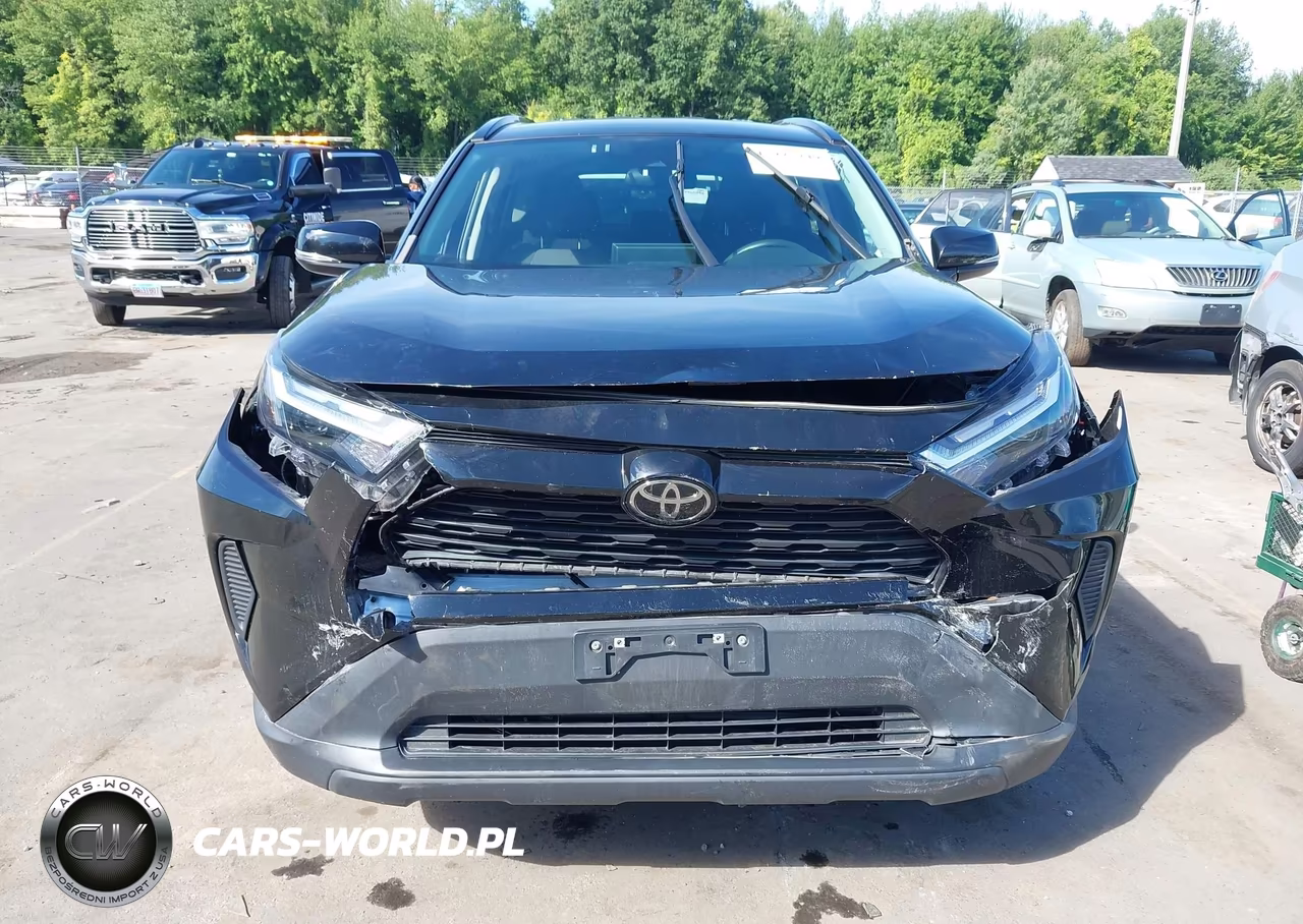 2023 Toyota Rav4 Xle VIN:2T3P1RFV8PW369083 - 12
