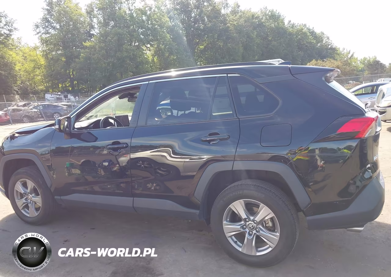 2023 Toyota Rav4 Xle VIN:2T3P1RFV8PW369083 - 14