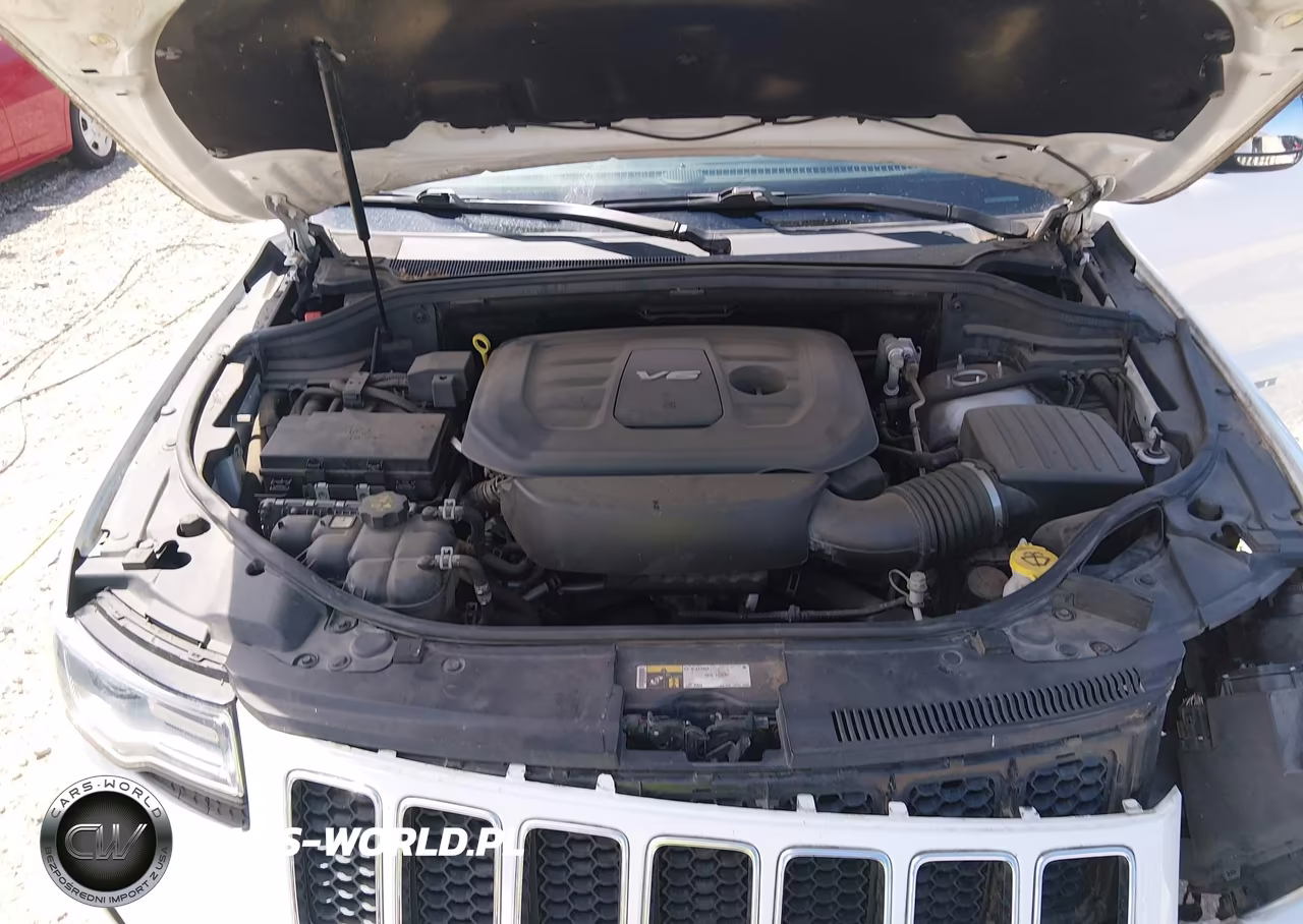 2016 Jeep Grand Cherokee Overland VIN:1C4RJECG2GC314560 - 10