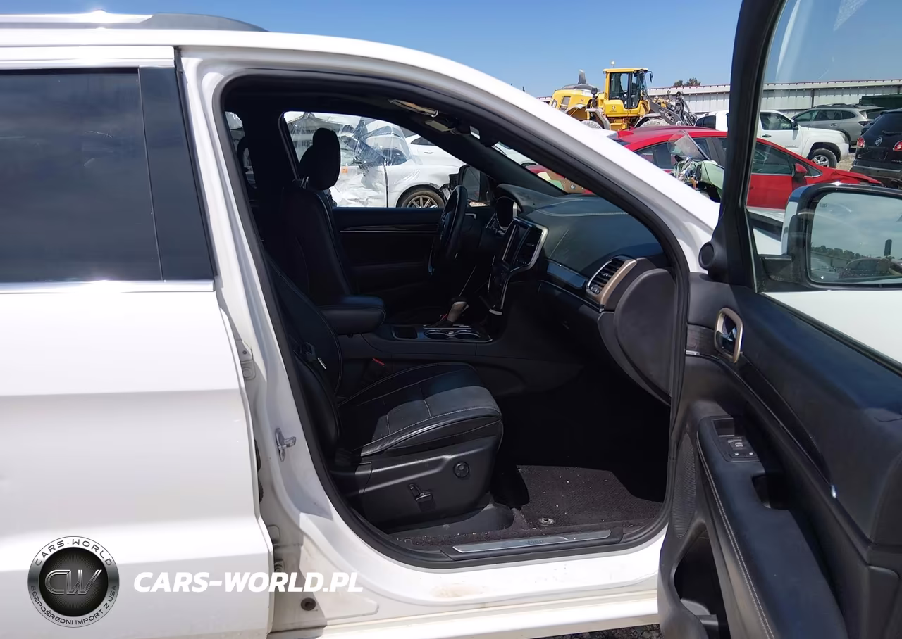 2016 Jeep Grand Cherokee Overland VIN:1C4RJECG2GC314560 - 5