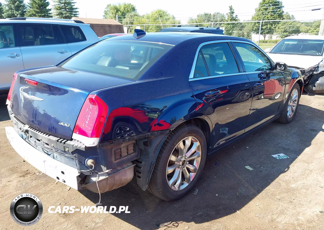 2017 Chrysler 300 Limited Awd VIN:2C3CCARG6HH553127 - 4