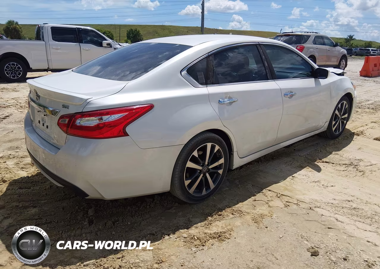 2016 Nissan Altima 2.5 Sr VIN:1N4AL3AP4GC158008 - 4