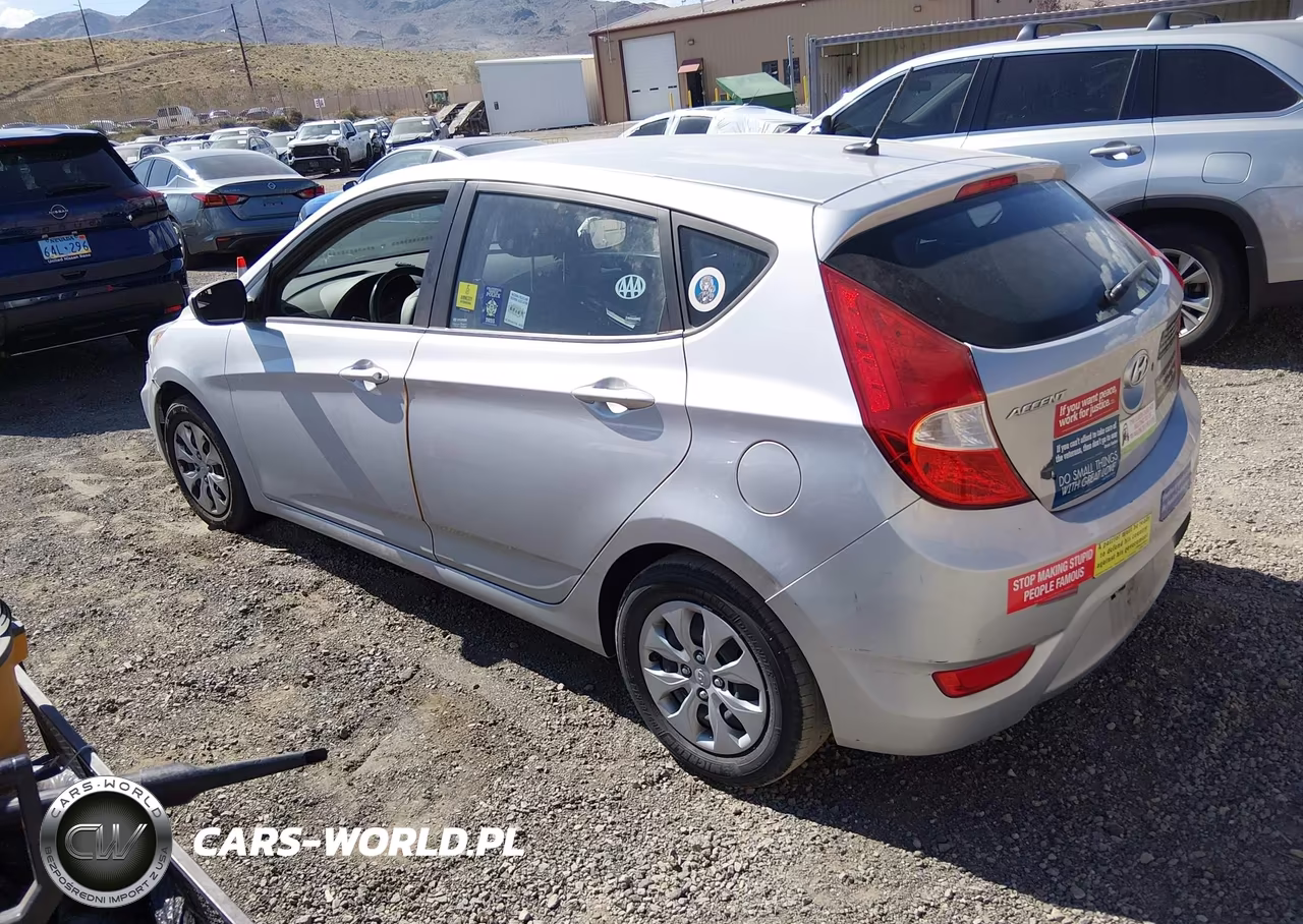 2015 Hyundai Accent Gs VIN:KMHCT5AE8FU206496 - 3