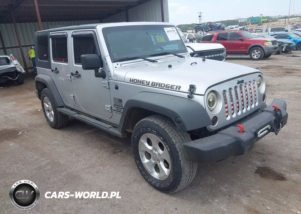 2011 Jeep Wrangler Unlimited Sport VIN:1J4BA3H10BL628284 - 1