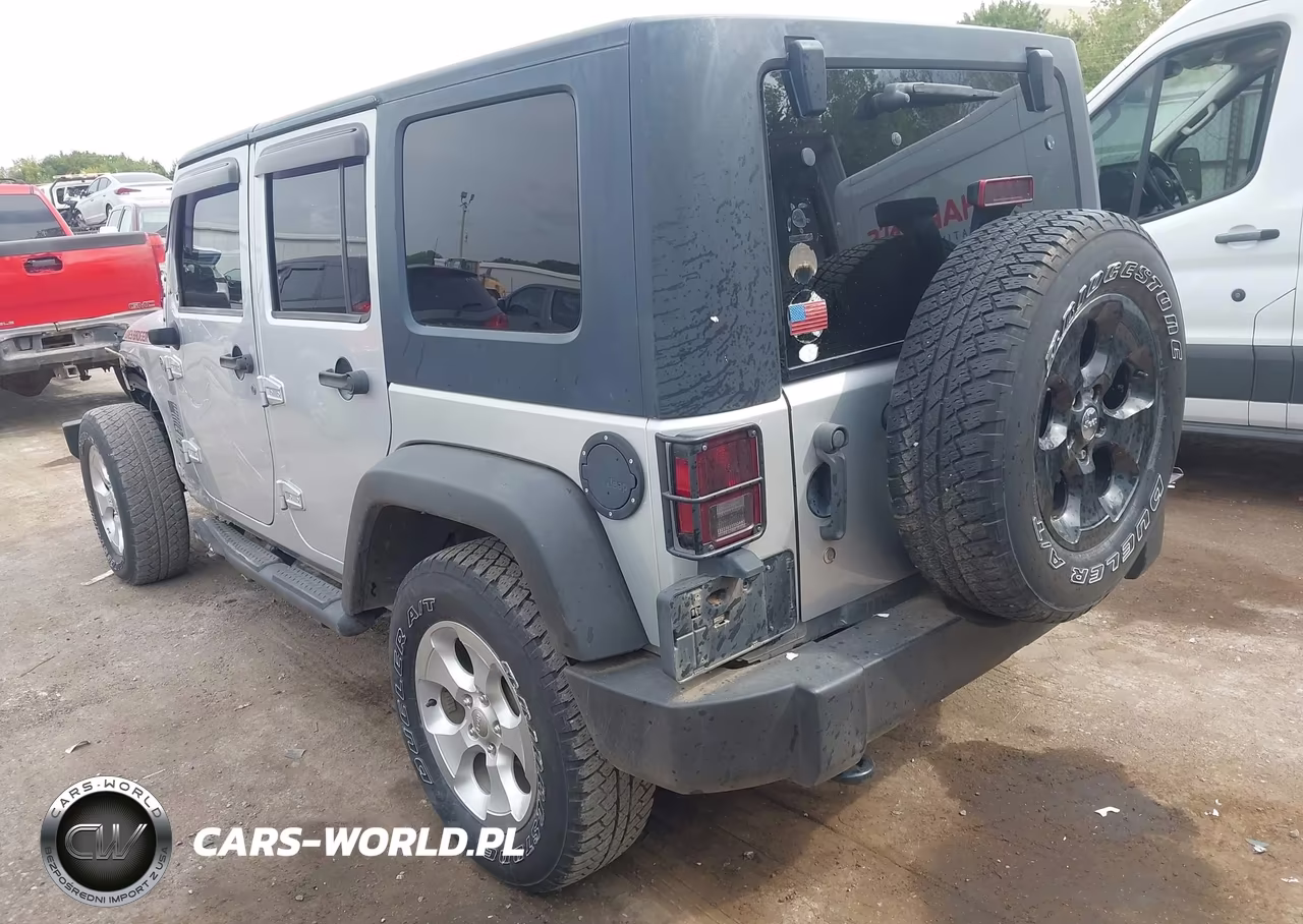 2011 Jeep Wrangler Unlimited Sport VIN:1J4BA3H10BL628284 - 3