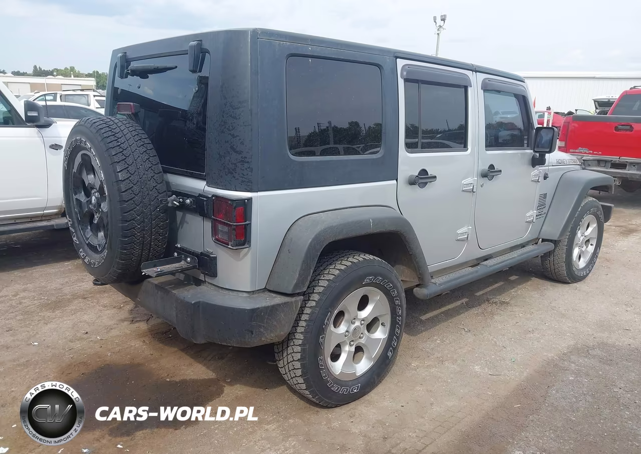 2011 Jeep Wrangler Unlimited Sport VIN:1J4BA3H10BL628284 - 4